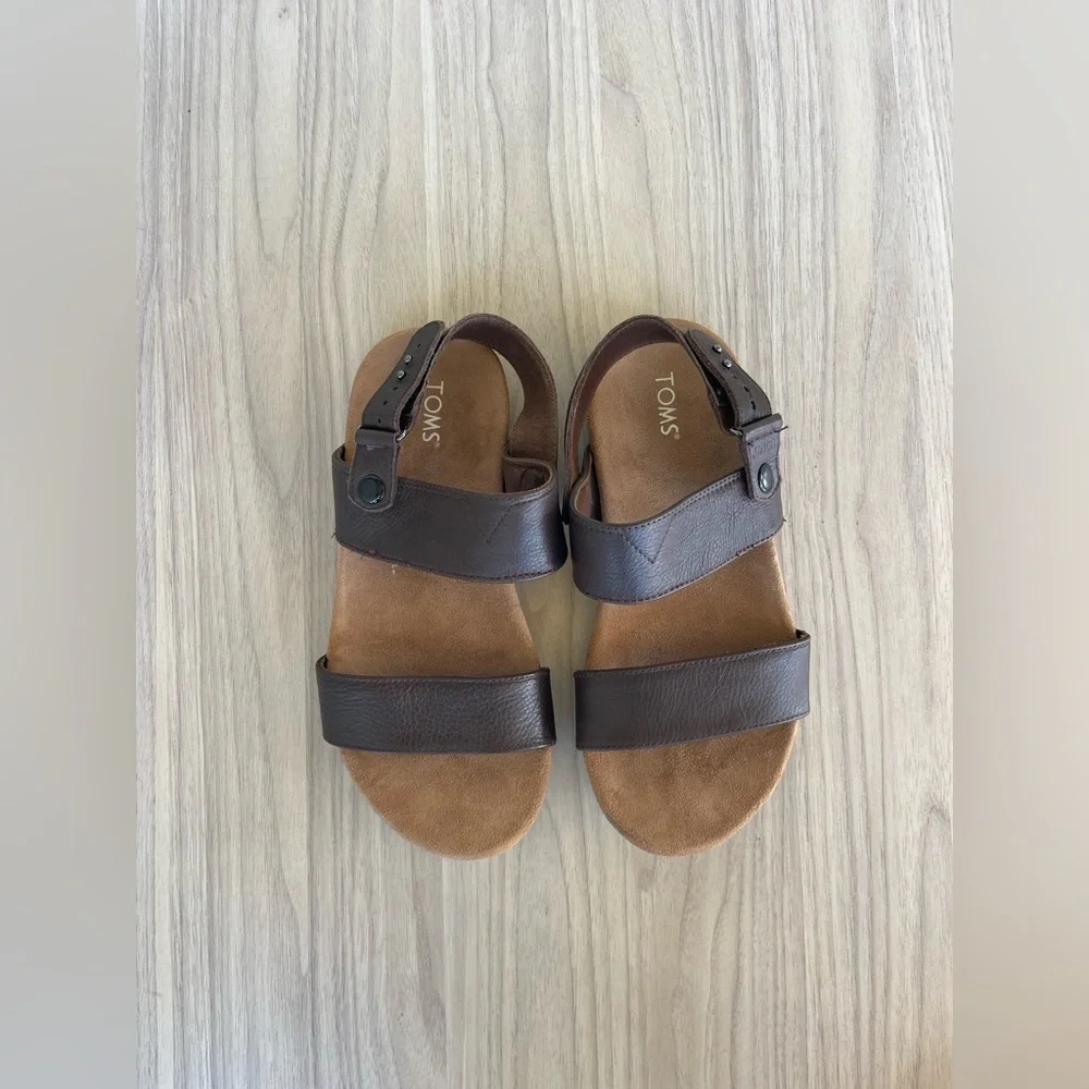 Toms Brown Leather Sandals